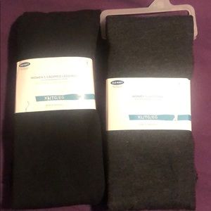 Two pairs of Leggings